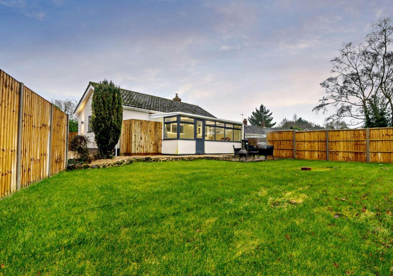 Sanabrin And Little Brin Villa Weasenham Екстериор снимка